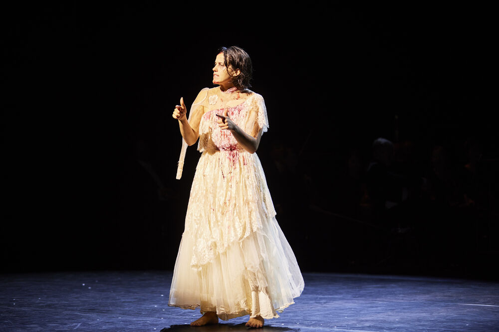 Lilly-Marie Vogel bei der Eröffnungsgala 22/23 als Iphigenie