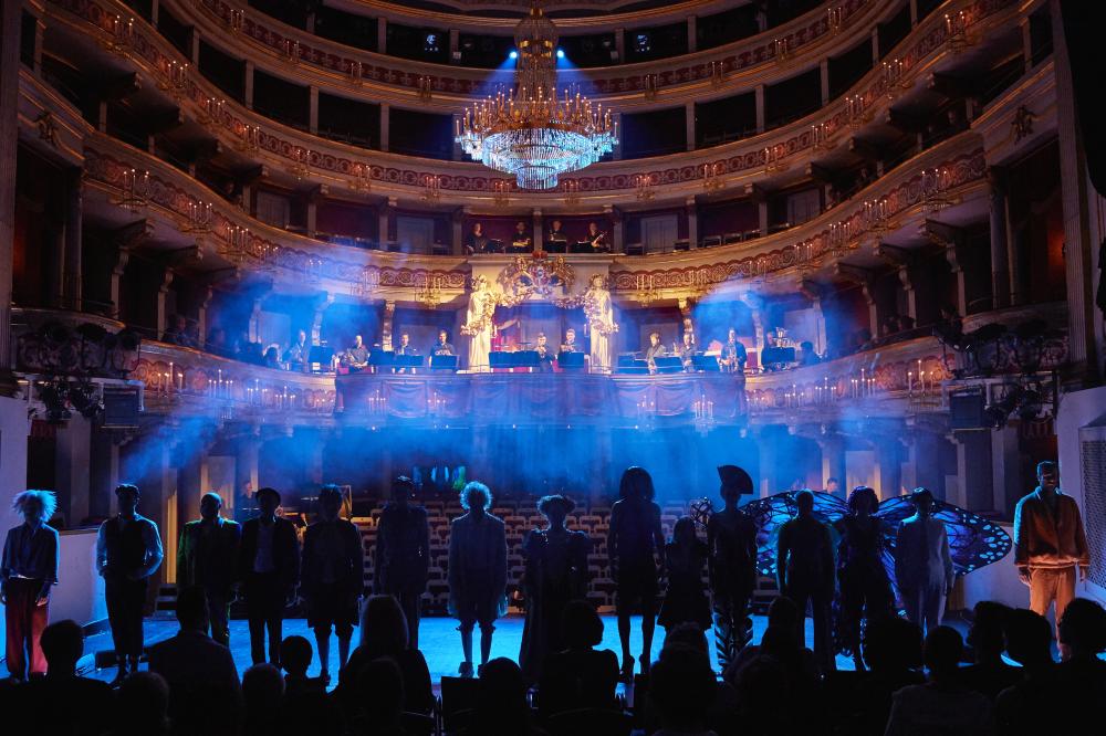 Mitglieder der Musiktheater-Schauspiel-Tanz-Ensembles &amp; des Philharmonischen Orchester