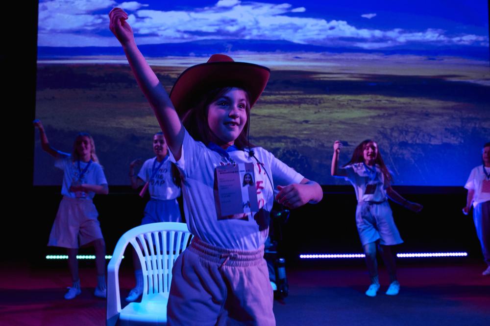 Isabella Quast, Ananda Wagner, Mascha Perunović, Stella Marie Meilhammer &amp; Shokofeh Börtecene