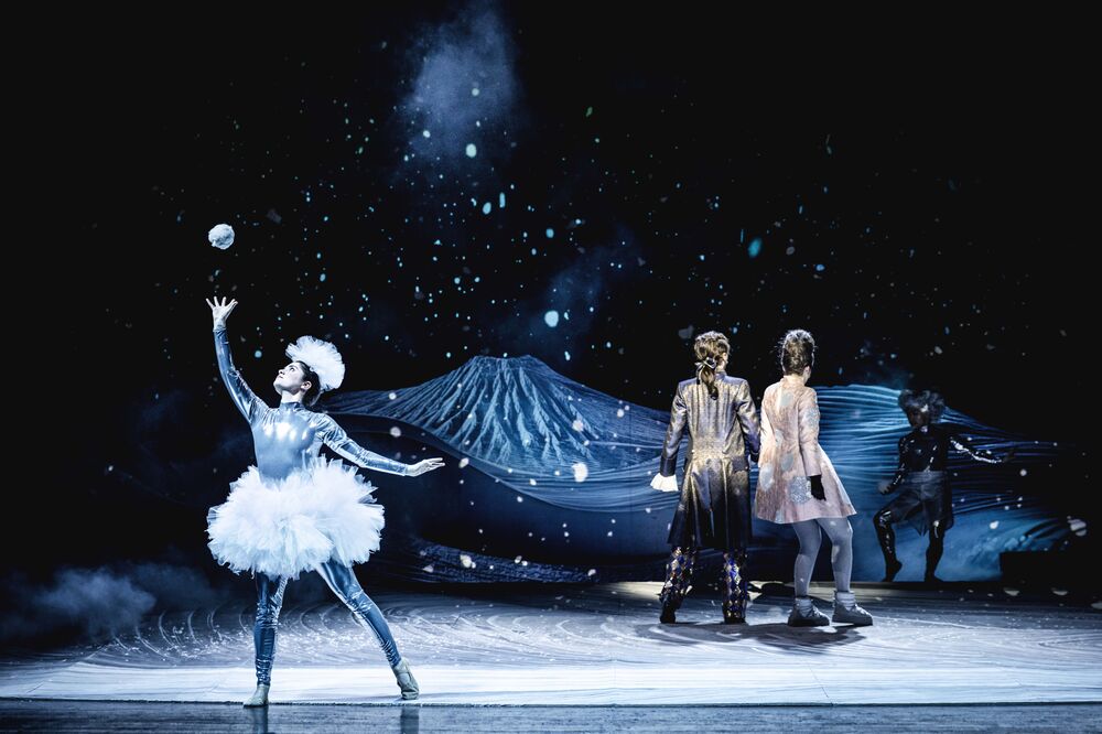 Bronte Mayo, Patrizia Häusermann &amp; Sophie Bareis